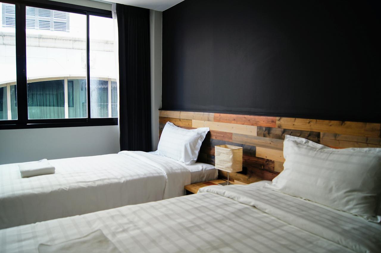 Zleepmotion Bangkok Hostel Exterior photo