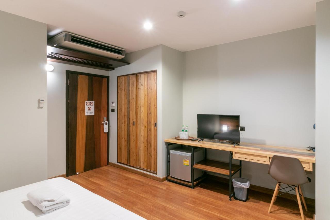 Zleepmotion Bangkok Hostel Exterior photo